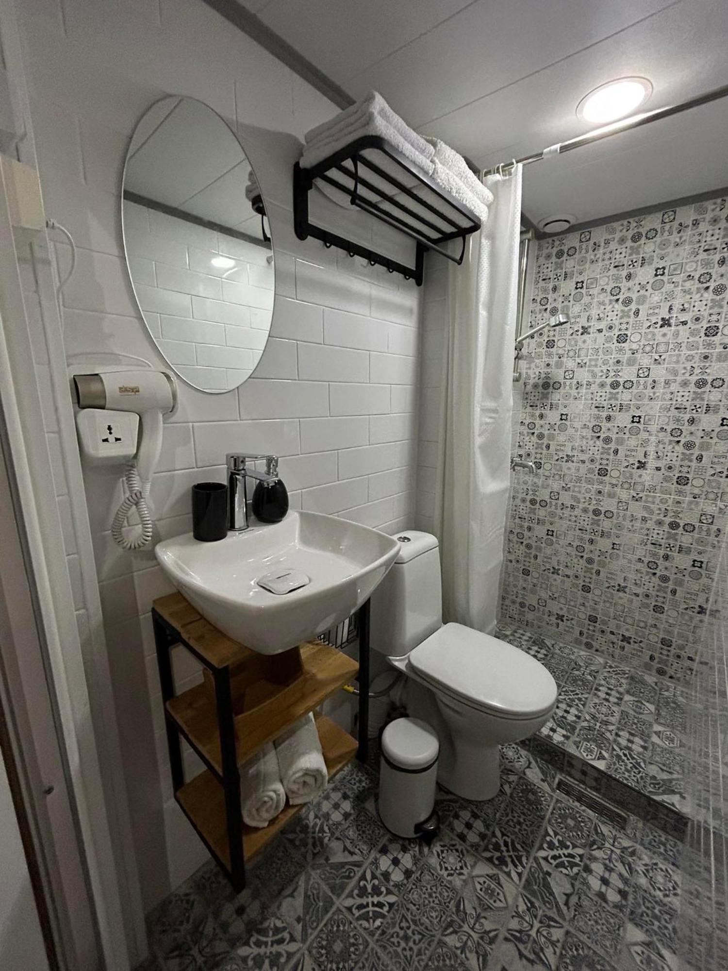 Noah Apartment Tbilisi Buitenkant foto
